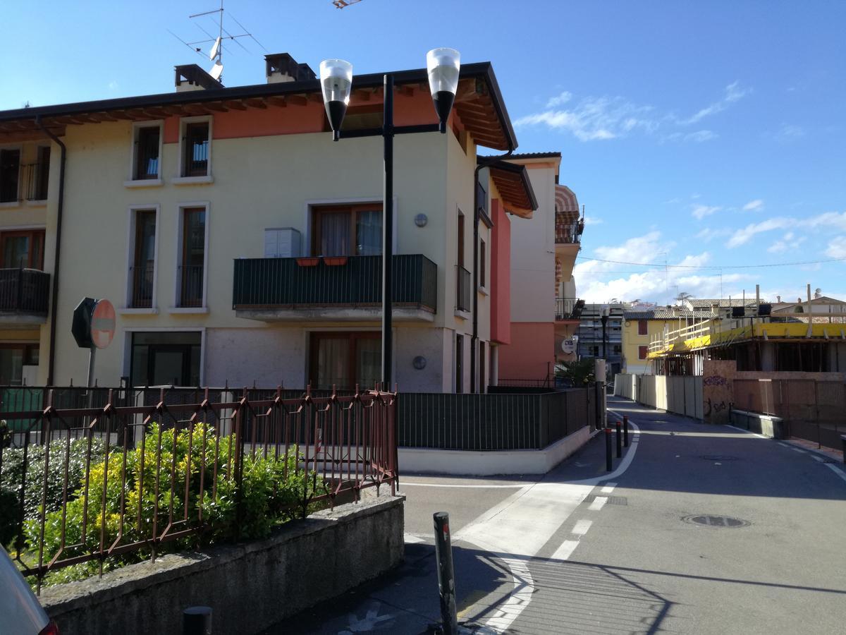 Apartments Tony In Bardolino Exteriér fotografie
